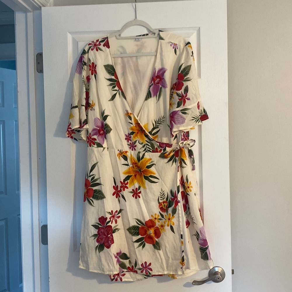 Old Navy Tropical Print Wrap Dress